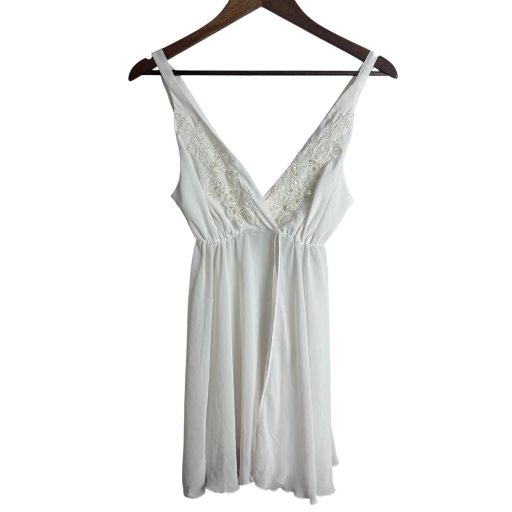 Linea Donatella White Lace Slip Chemise Lingerie Size Small Bridal Sheer Pretty